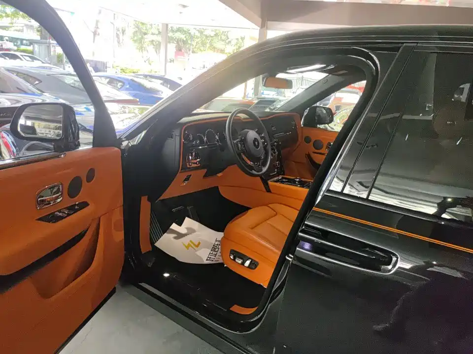 Rolls-Royce Cullinan 2021 2020 Black Badge