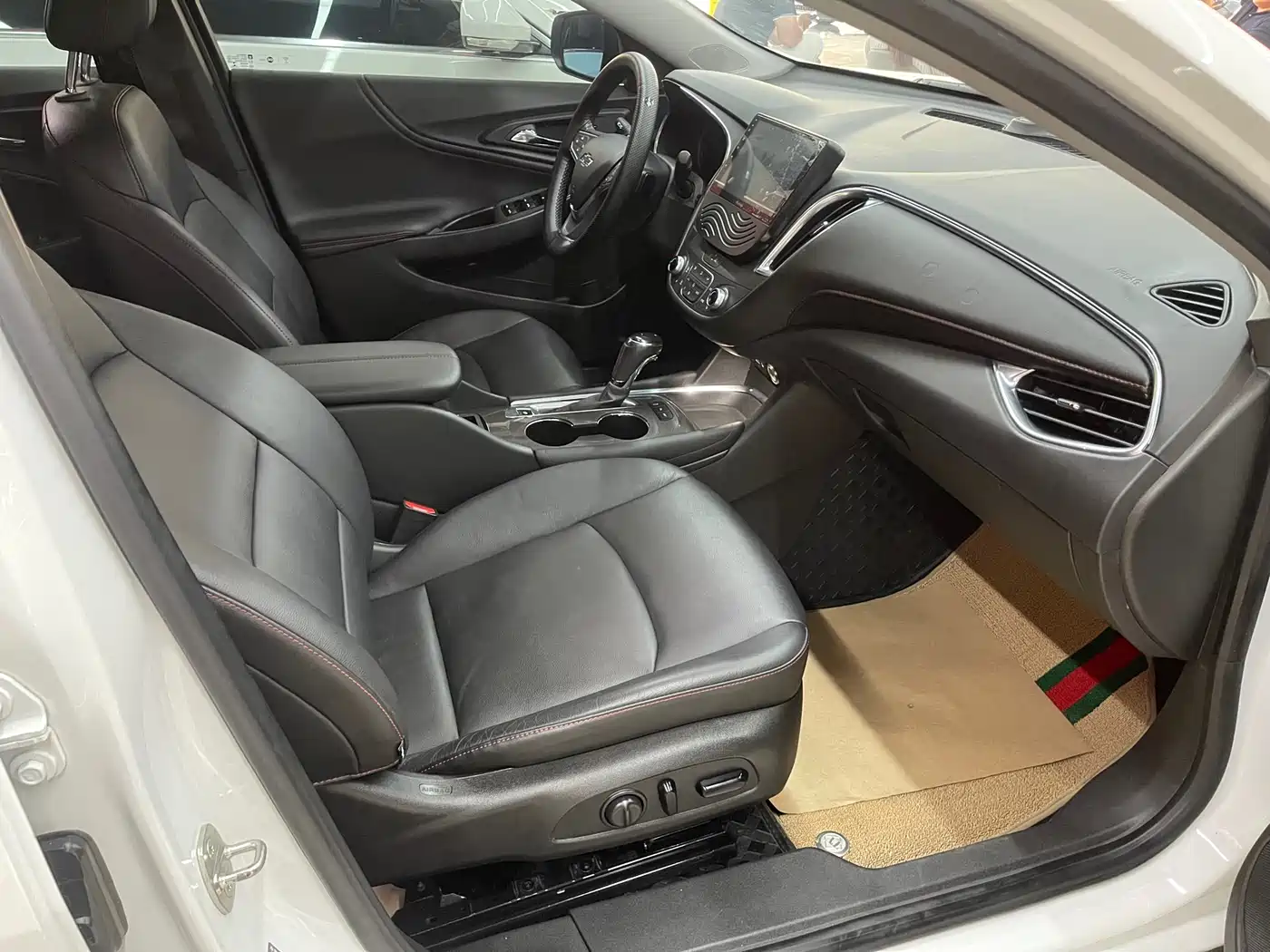 CHEVROLET MAI RUIBAO XL