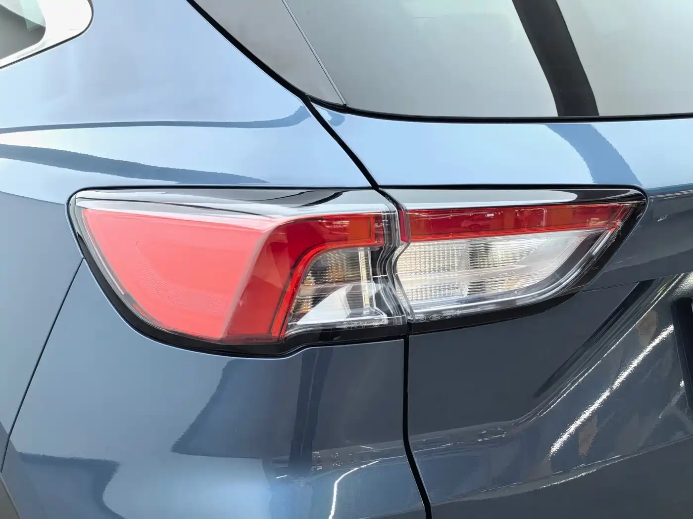 Ford Escape 2022 2020 EcoBoost 245 2WD Premium Edition