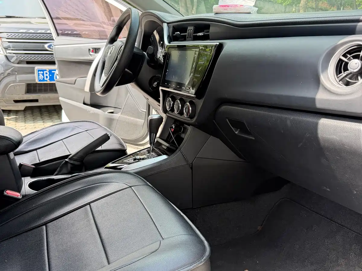 Toyota Corolla 2017 Facelift 1.2T S-CVT GL-i фото 6