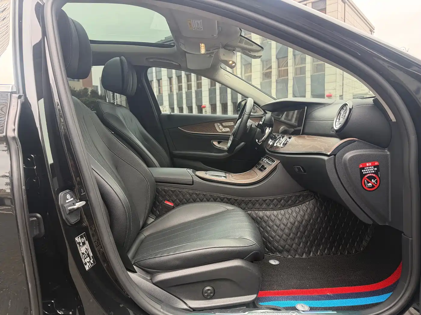Mercedes-Benz E-Class 2019 E 300 L Fashion фото 9