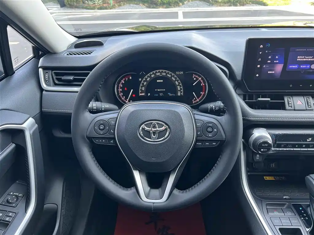 Toyota RAV4 Rongfang 2023 2.0L CVT 2WD Fashion Edition фото 27