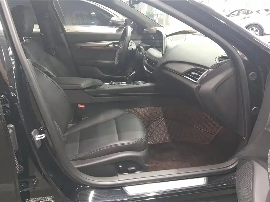 Cadillac CT5 2024 28T Luxury Model Pro фото 8