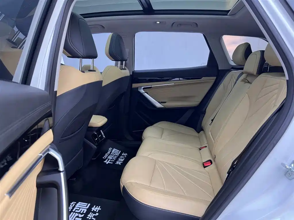 GEELY AUTOMOBILE BOYUE L