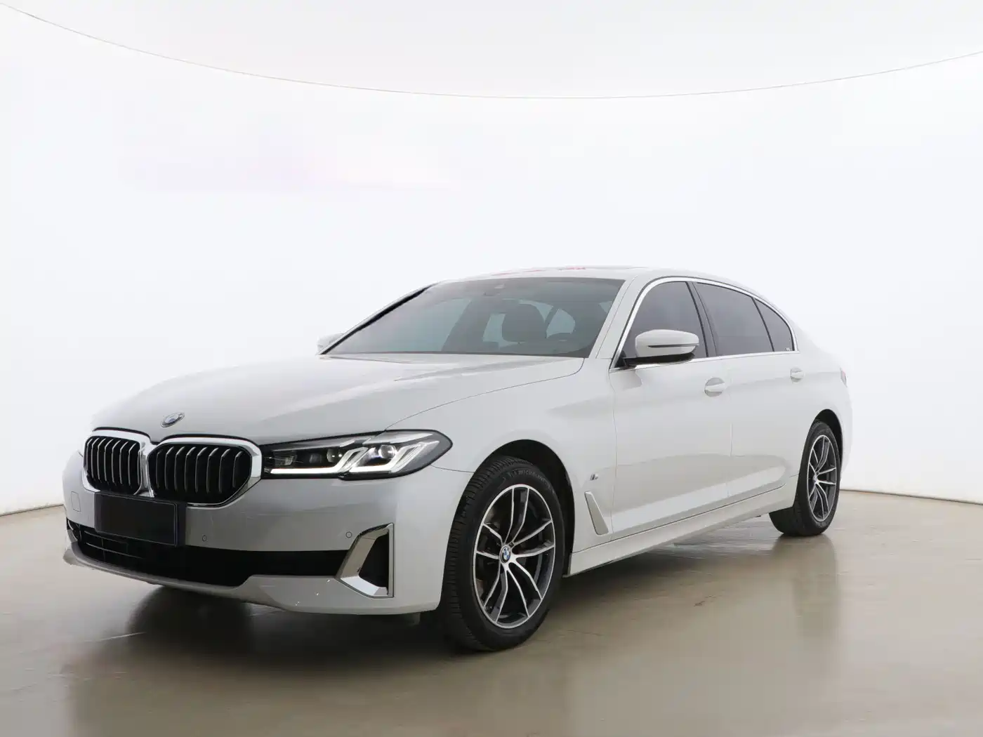 BMW 5 Series 2021 525Li M Sport Package
