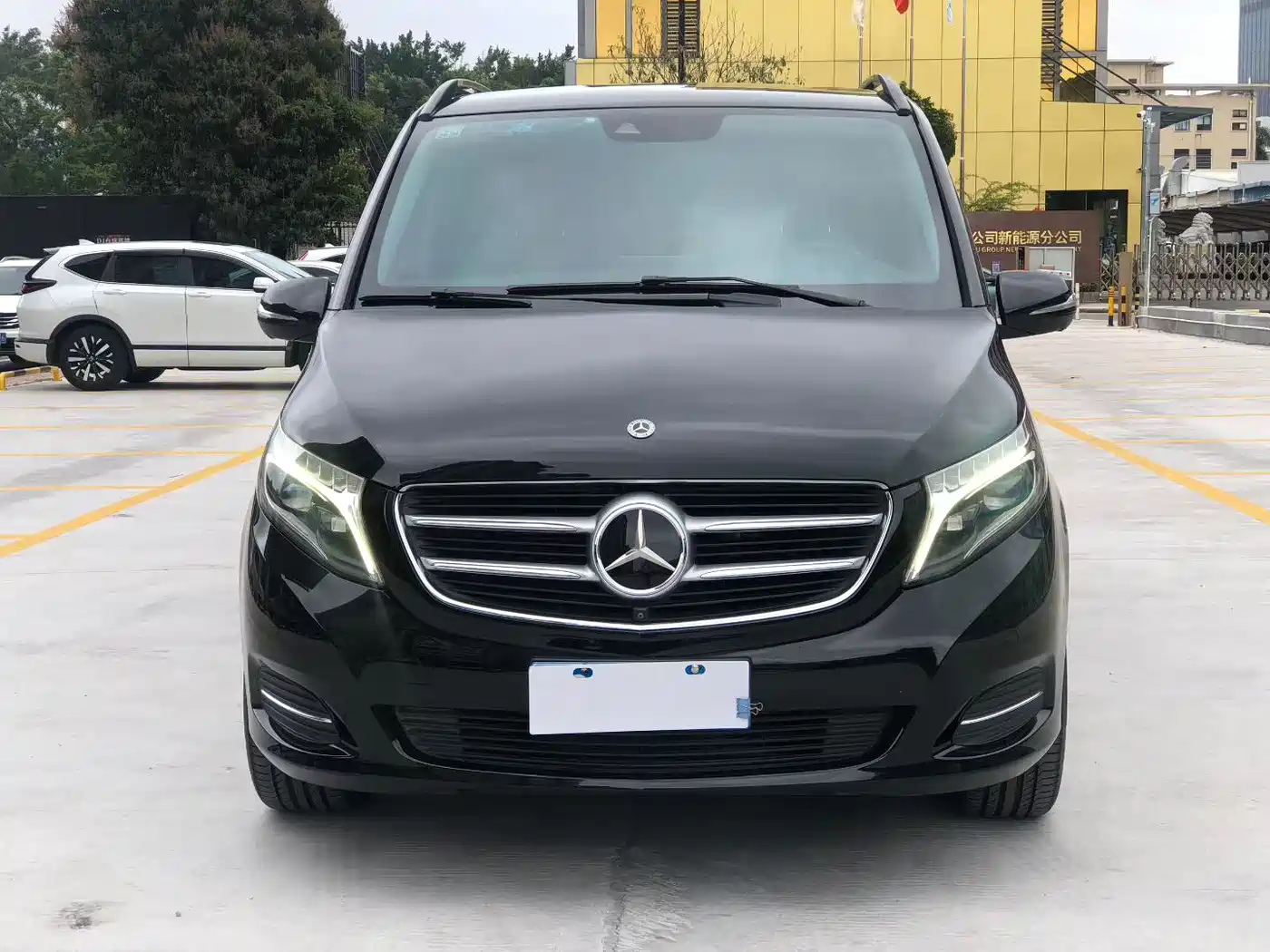 Mercedes-Benz V-Class 2018 V 260 L Premium Long Version China V фото 2