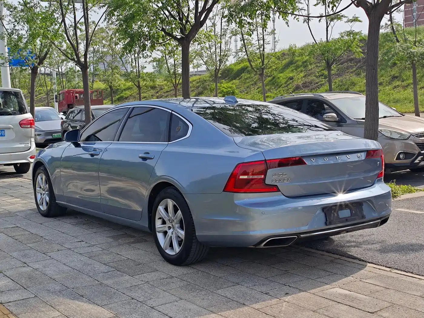 Volvo S90 2018 T4 Momentum Edition фото 9