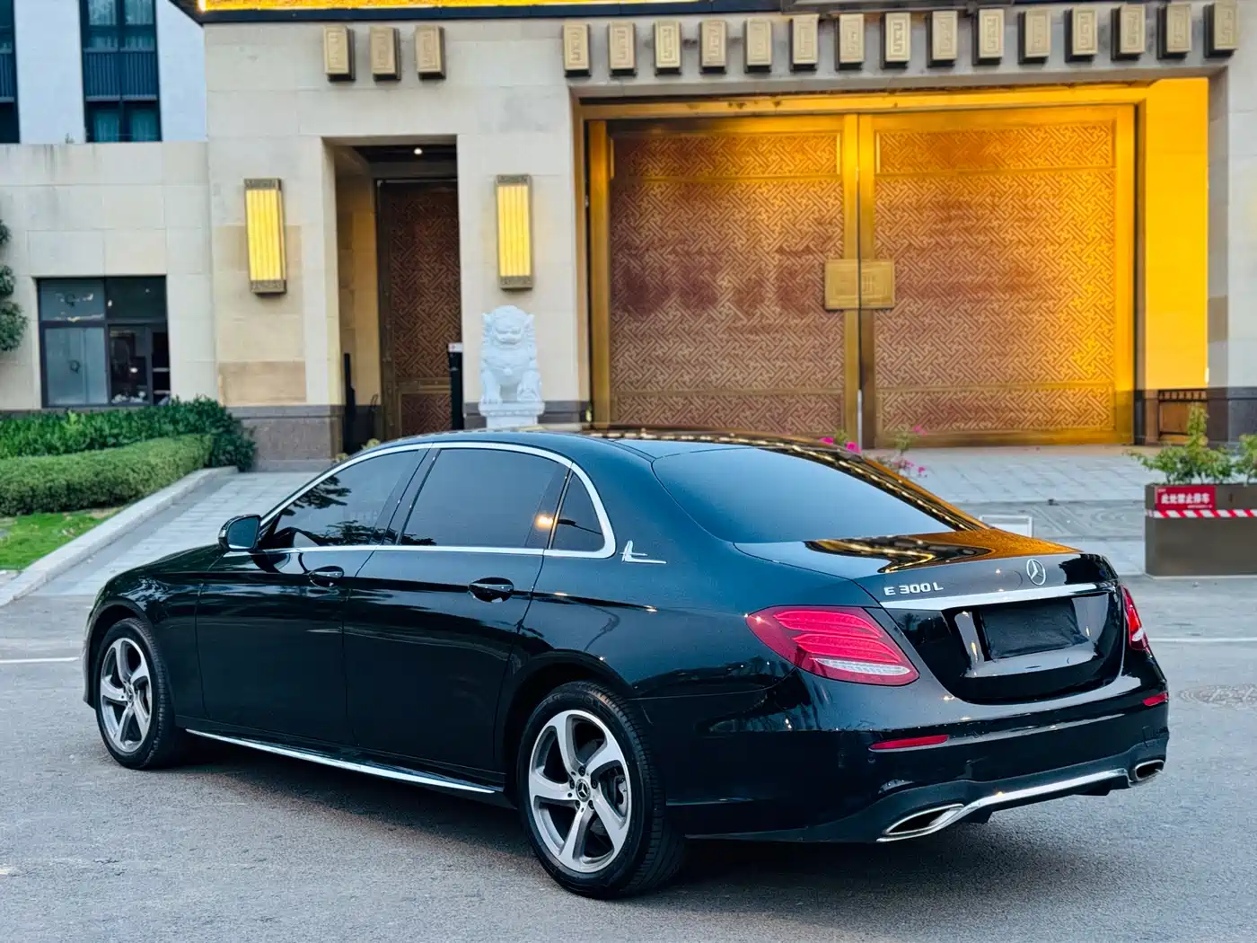 Mercedes-Benz E-Class 2019 Facelift E 300 L Sport Luxury фото 16