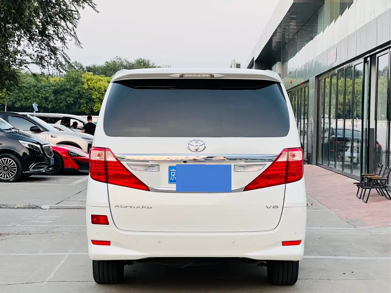 Toyota Alphard 2012 3.5L Luxury Edition фото 5