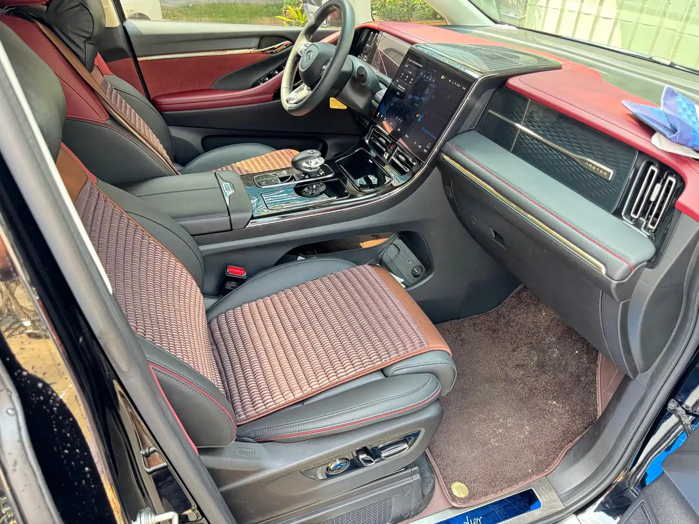 GAC Trumpchi Trumpchi E9 2025 2025 Model E9 Super Fast Charging Champion