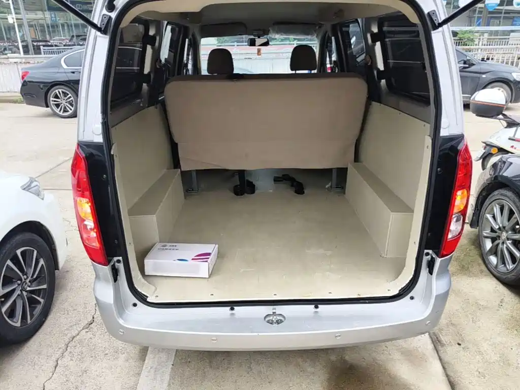 Wuling Motors Wuling Hongguang V 2024 2022 1.5L Power Take Edition Electric Power Steering LAR