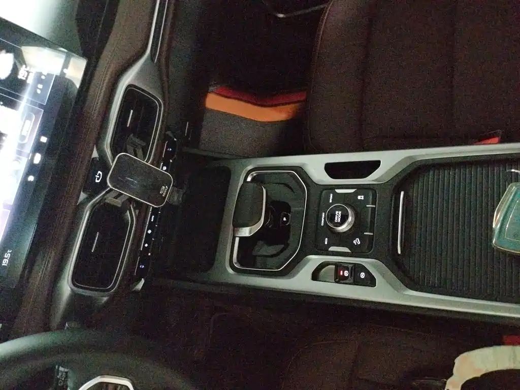Geely Okavango 2022 2020 1.8TD DCT Luxury 5-seater