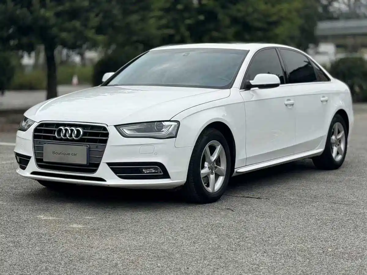 Фото 1 - Audi A4L