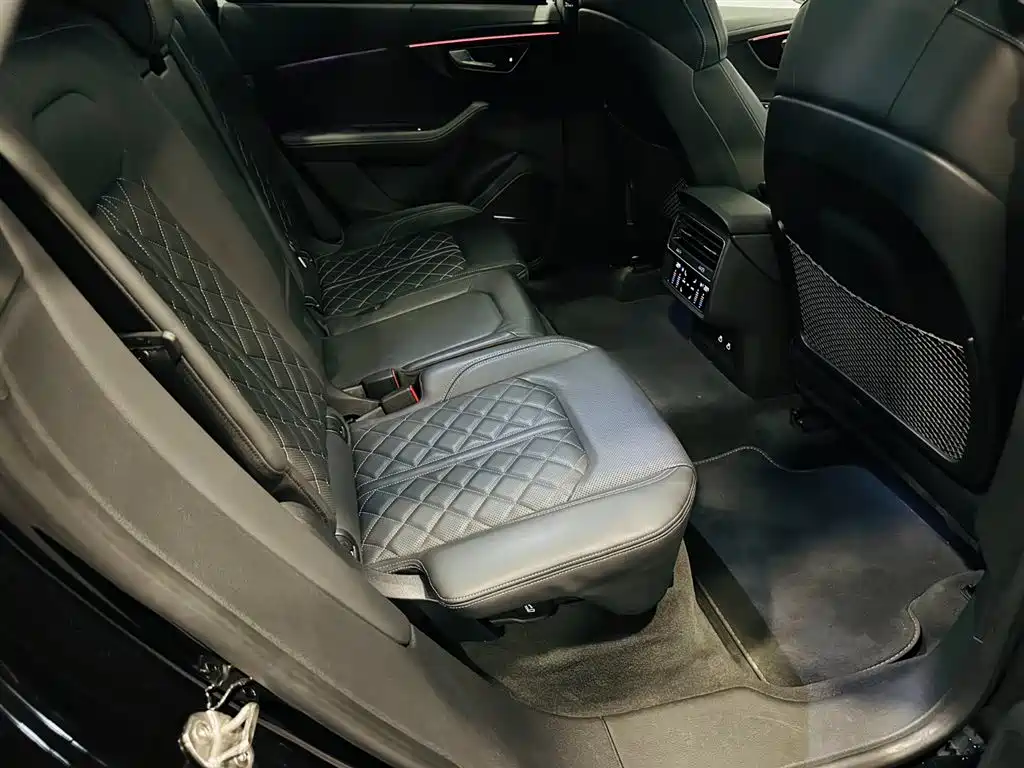 Audi Q8 2023 55 TFSI Premium Sport фото 8