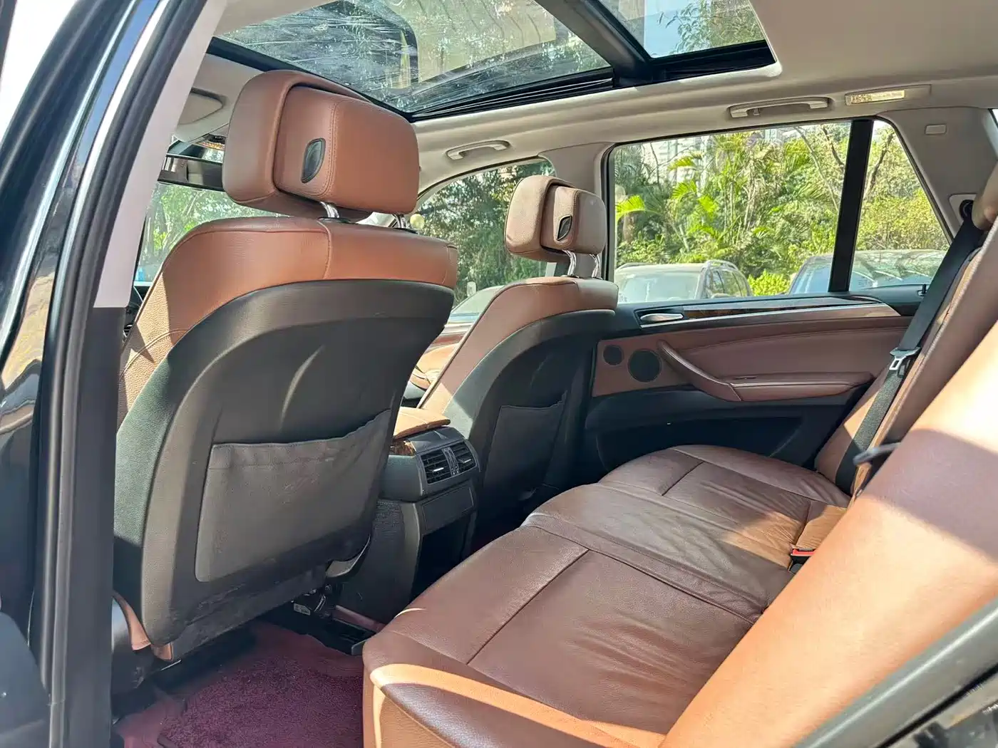 BMW X5 (Import) 2011 xDrive35i Leading Edition фото 8
