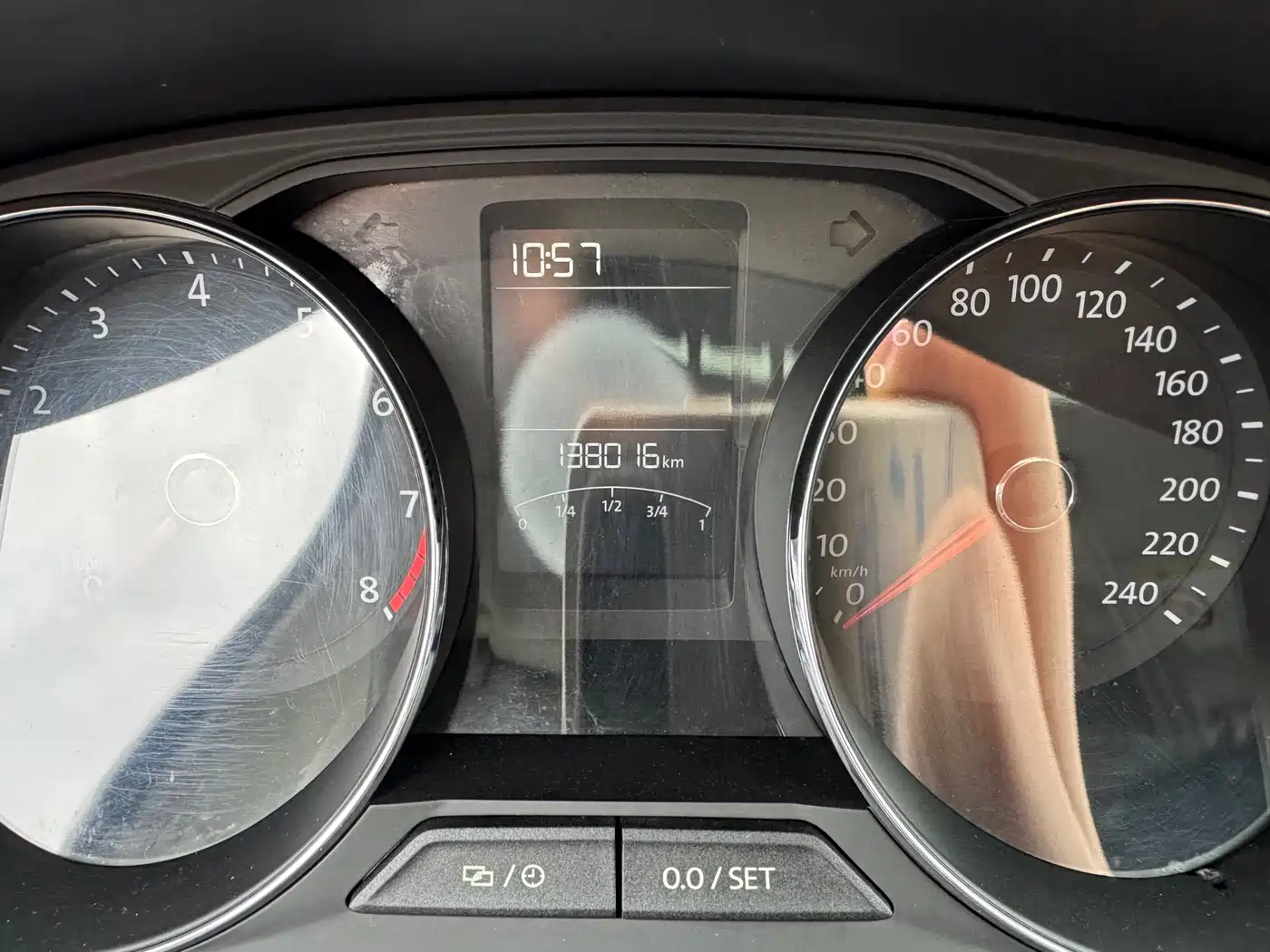 Volkswagen Lavida 2015 1.6L Automatic Comfort Edition фото 6