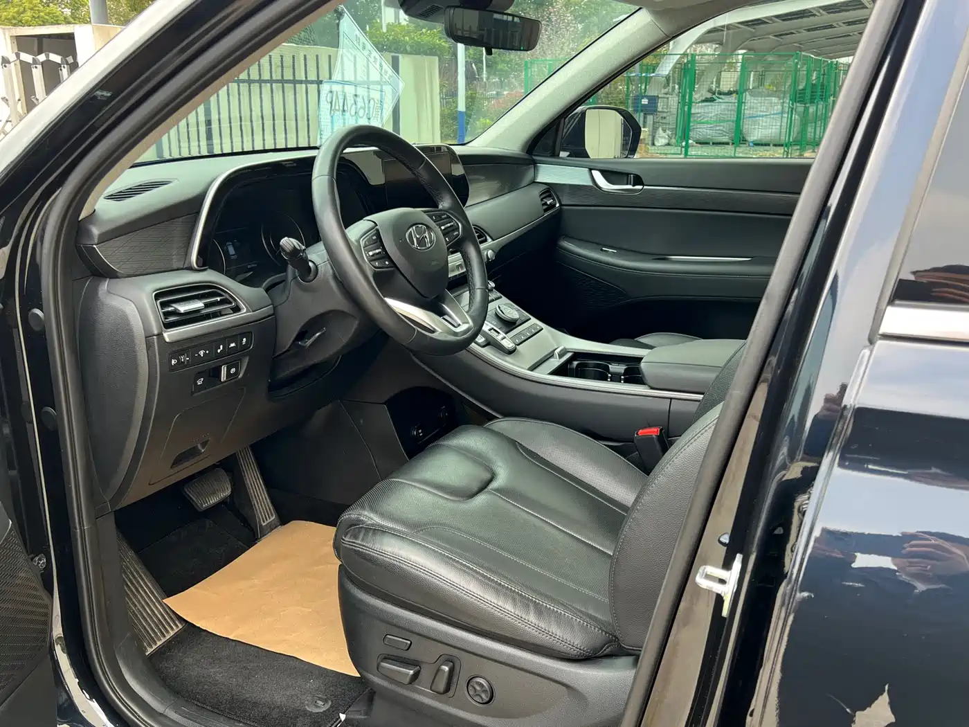 Hyundai Palisade 2021 3.5L Automatic 4WD GLS фото 14