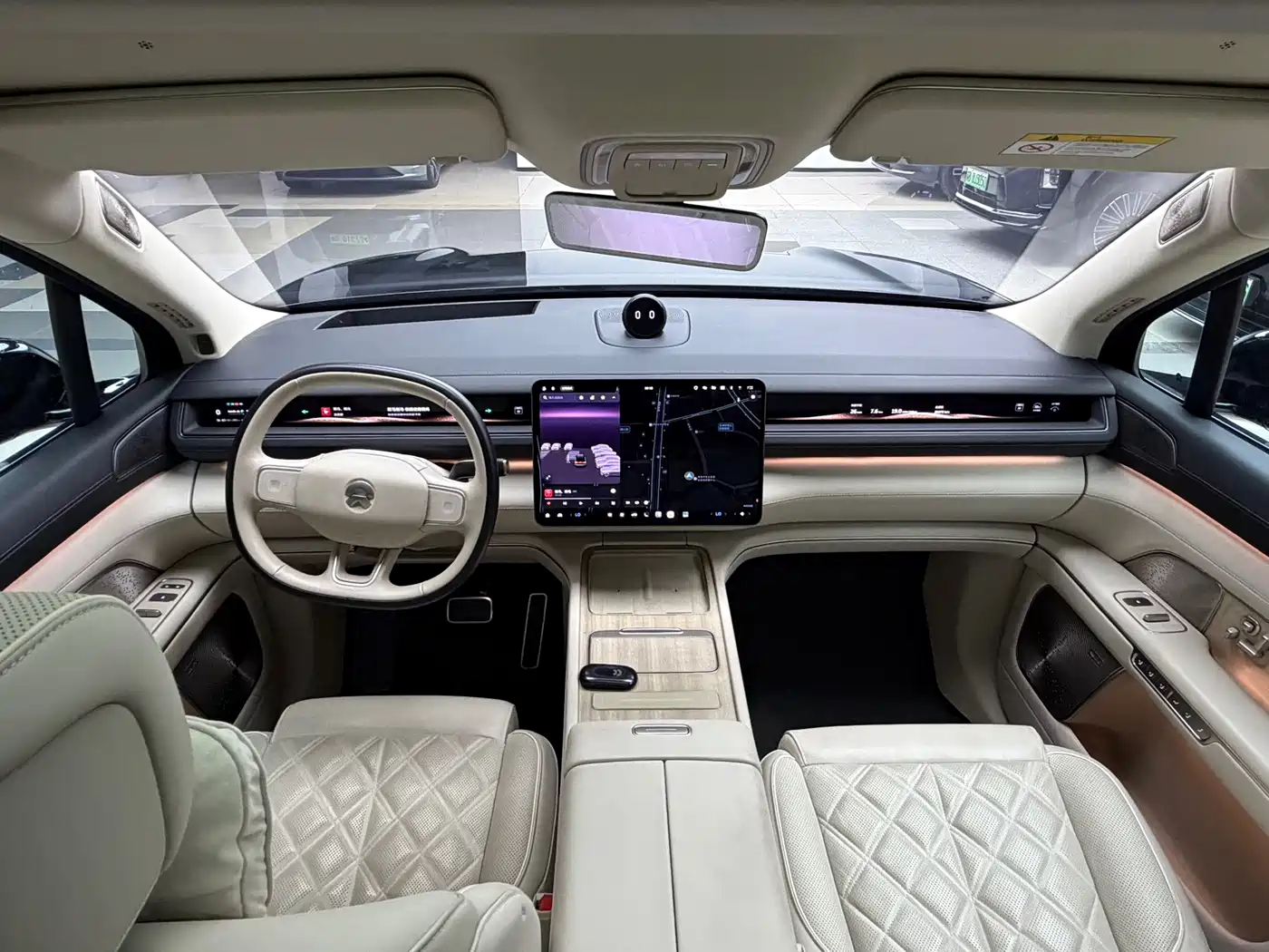 NIO ES8 2025 2025 Model 6-Seat Executive Luxury Edition