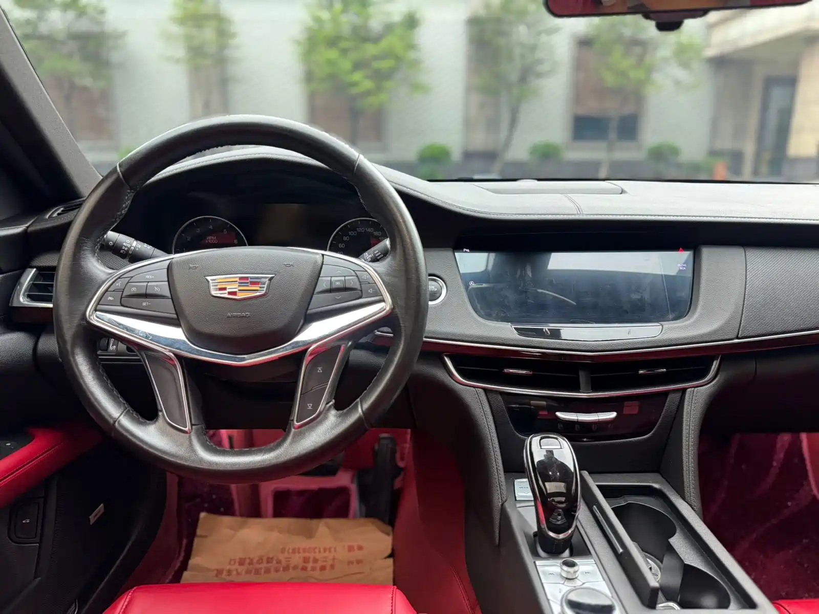 Фото 13 - Cadillac CT6