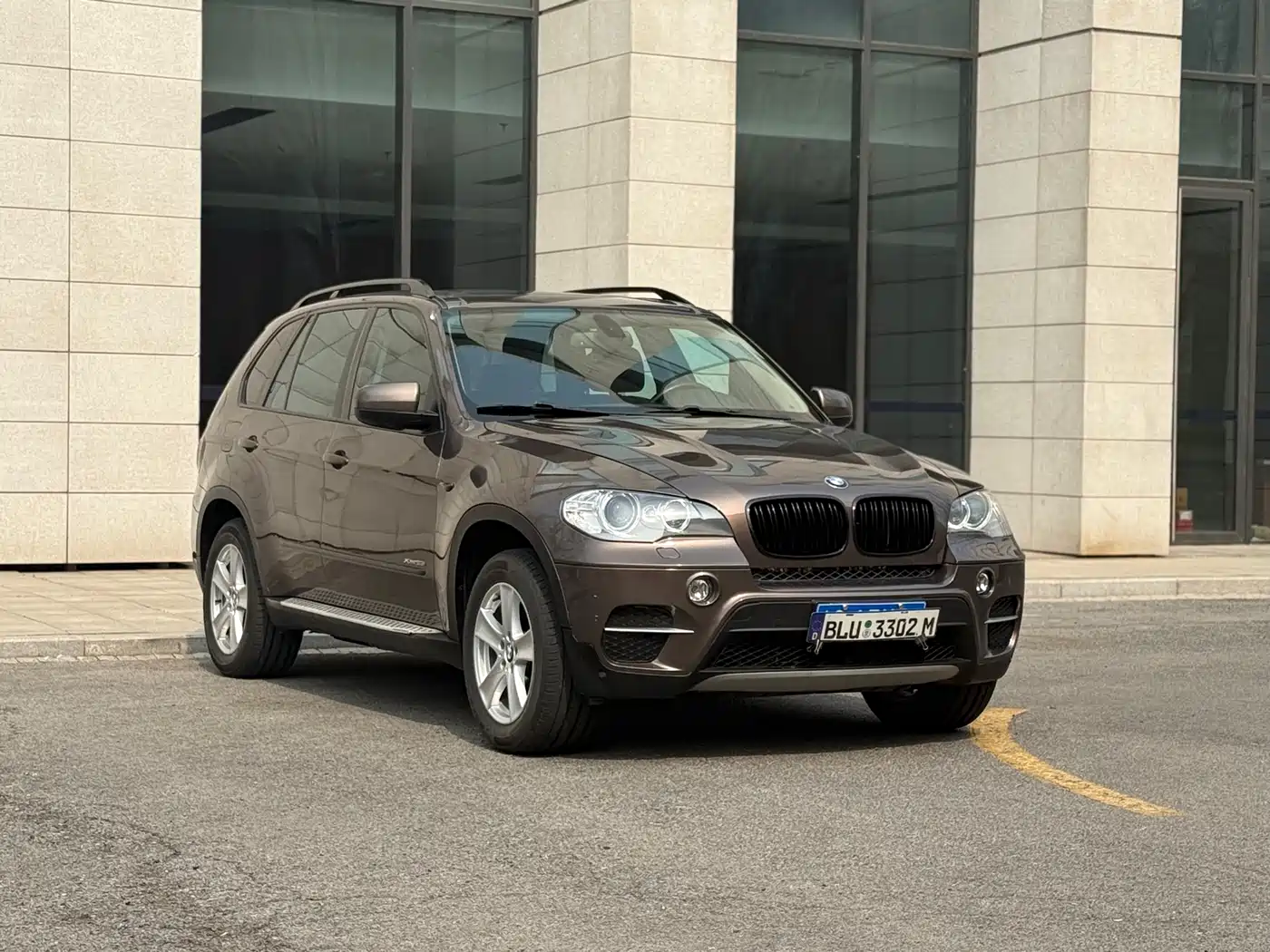 BMW X5 (Import) 2011 xDrive35i Leading Edition фото 3