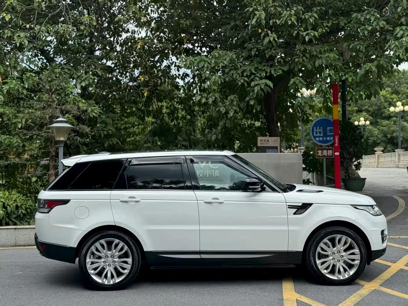 Land Rover Range Rover Sport 2015 3.0 SDV6 HSE DYNAMIC фото 4