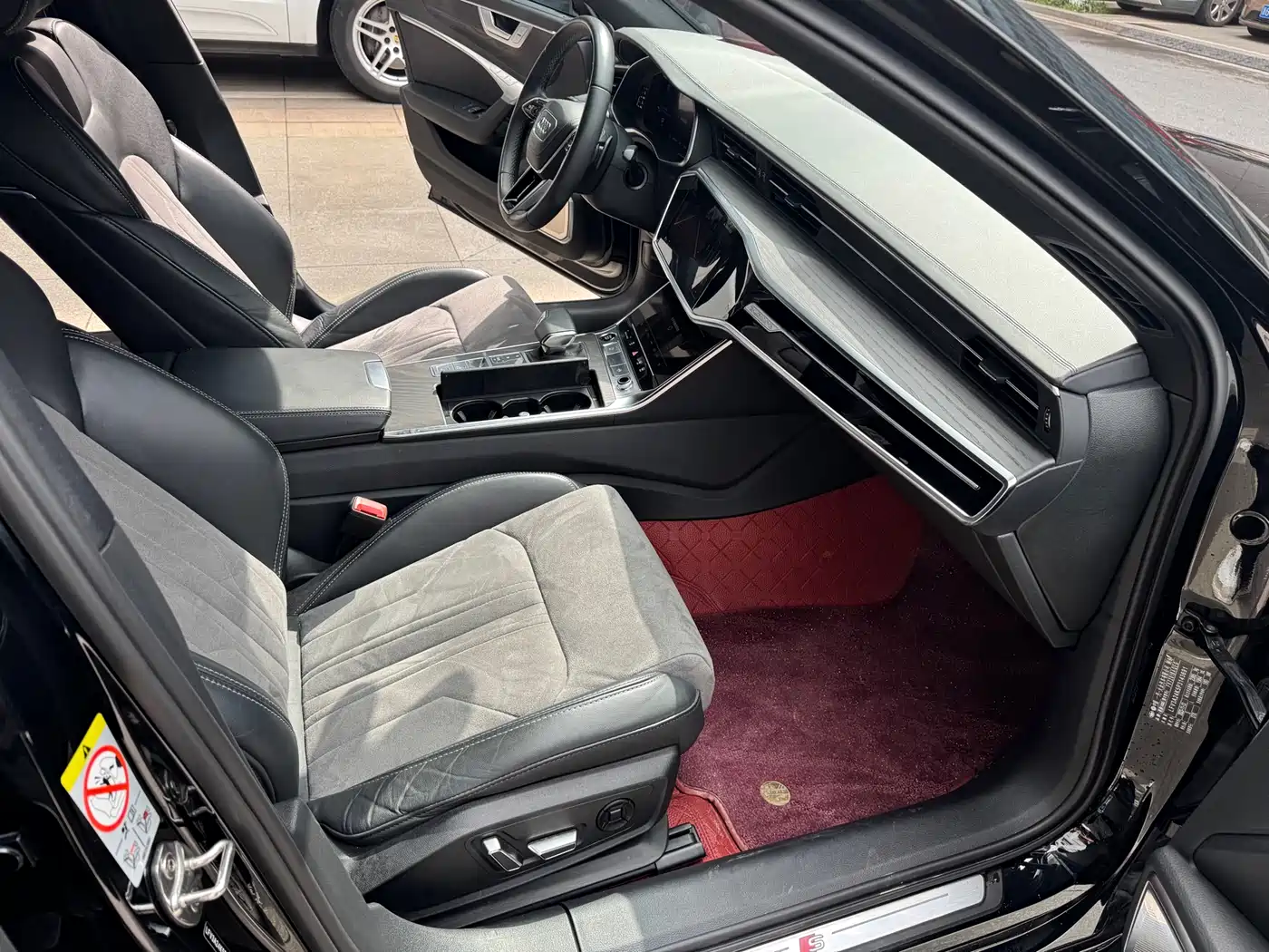 Audi A6L 2023 45 TFSI quattro Premium Dynamic фото 24