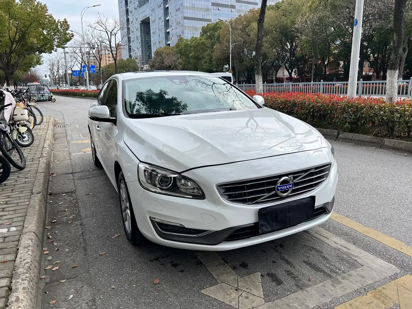 Фото 3 - Volvo S60