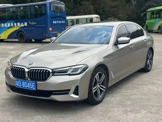 BMW 5 SERIES
