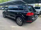 Фото 11 - Volkswagen Touareg