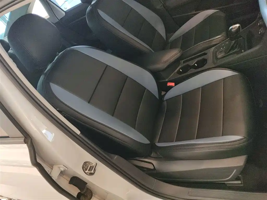 Volkswagen Lavida 2024 Model 1.5L Automatic Delight Edition фото 20