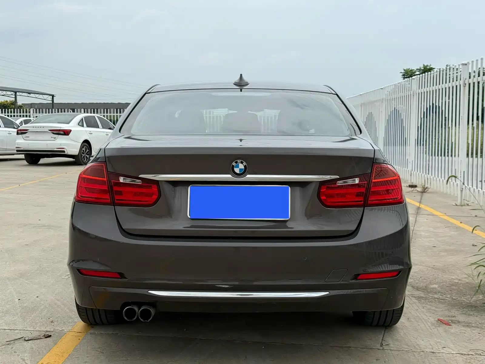 Photo 5 - BMW 3 Series