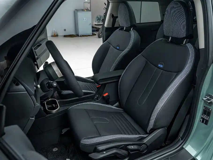 MINI MINI 2026 2025 1.5T COOPER Classic