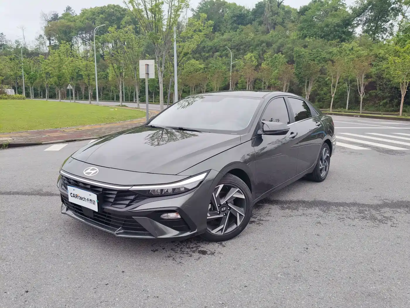 Hyundai Elantra 2023 1.5L CVT GLX Elite Edition