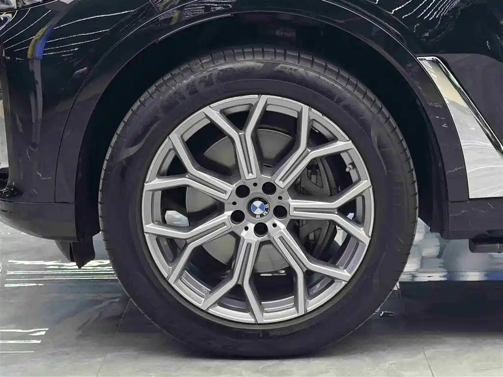 BMW X7 2022 xDrive40i Leading Luxury Package фото 4