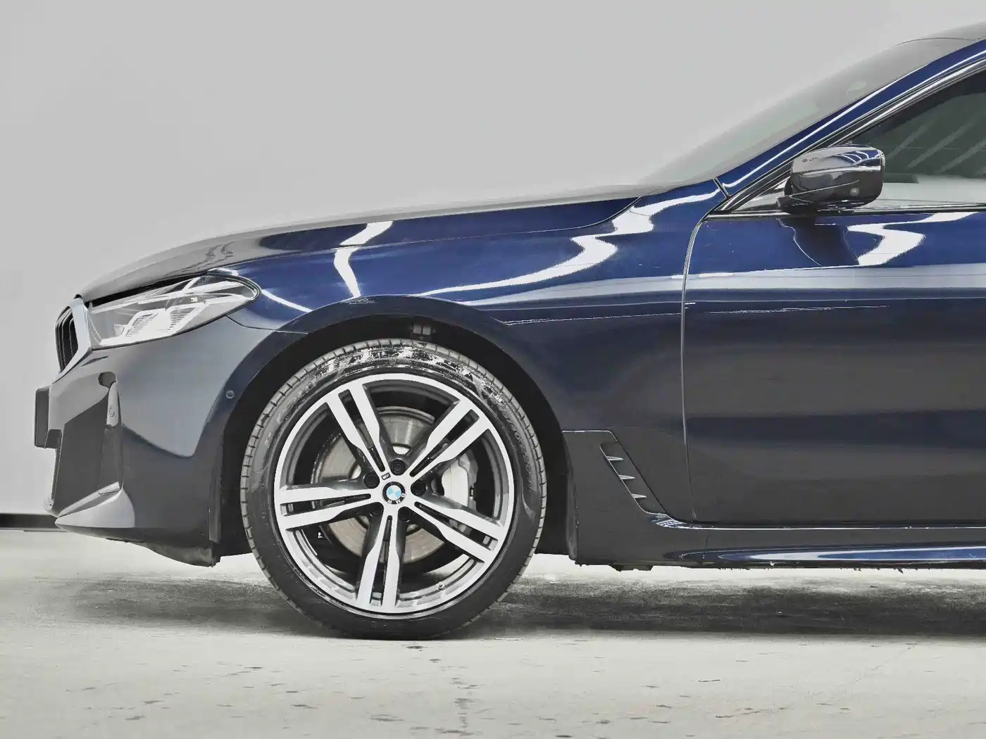 BMW 6 Series GT 2022 Model 630i M Sport Package фото 3
