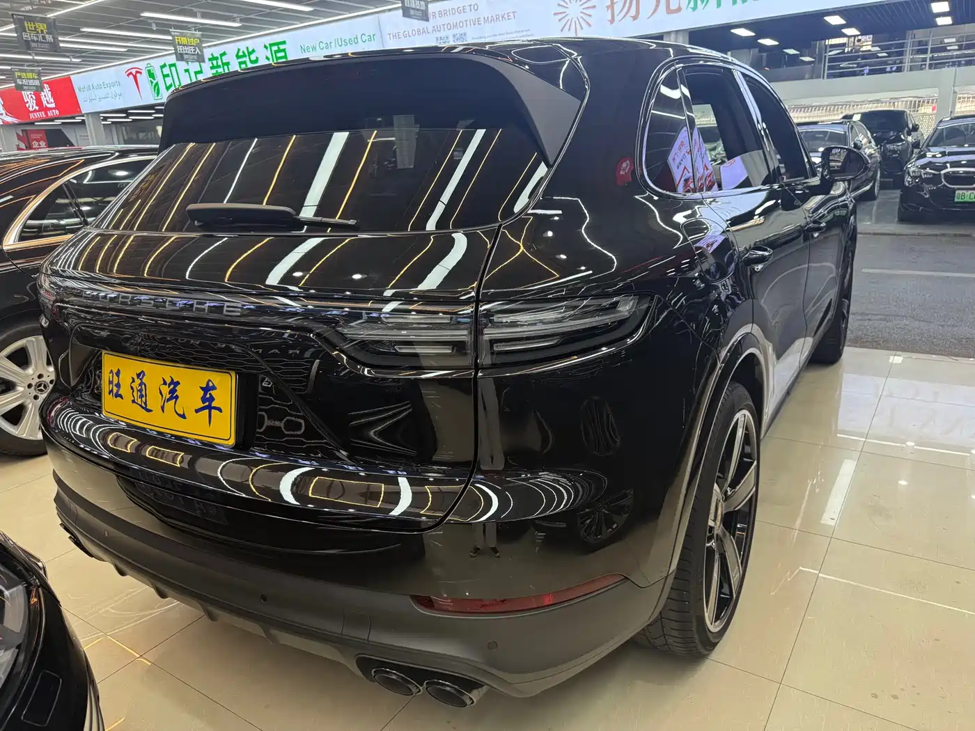 Porsche Cayenne 2023 Cayenne 3.0T Platinum Edition фото 5
