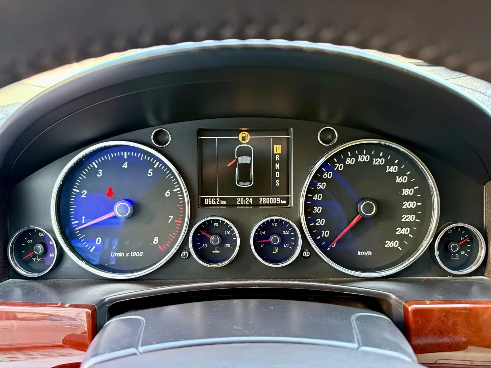 Фото 20 - Volkswagen Touareg