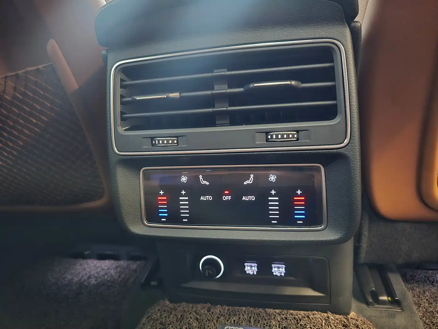 Audi Q8 2019 45 TFSI Premium Dynamic фото 10