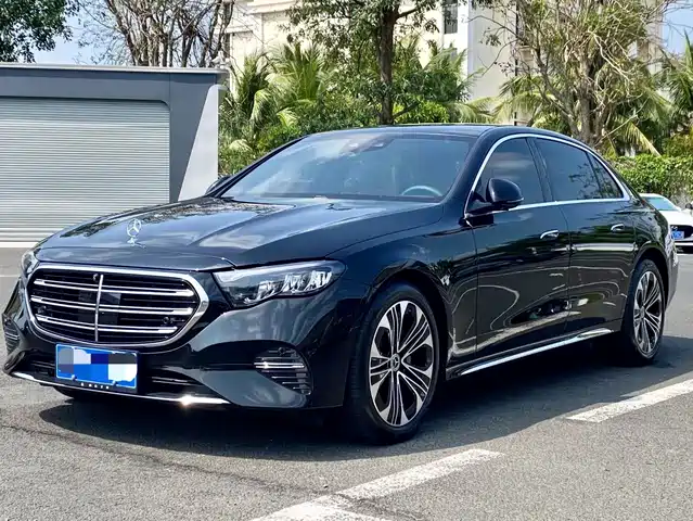 MERCEDES-BENZ E CLASS