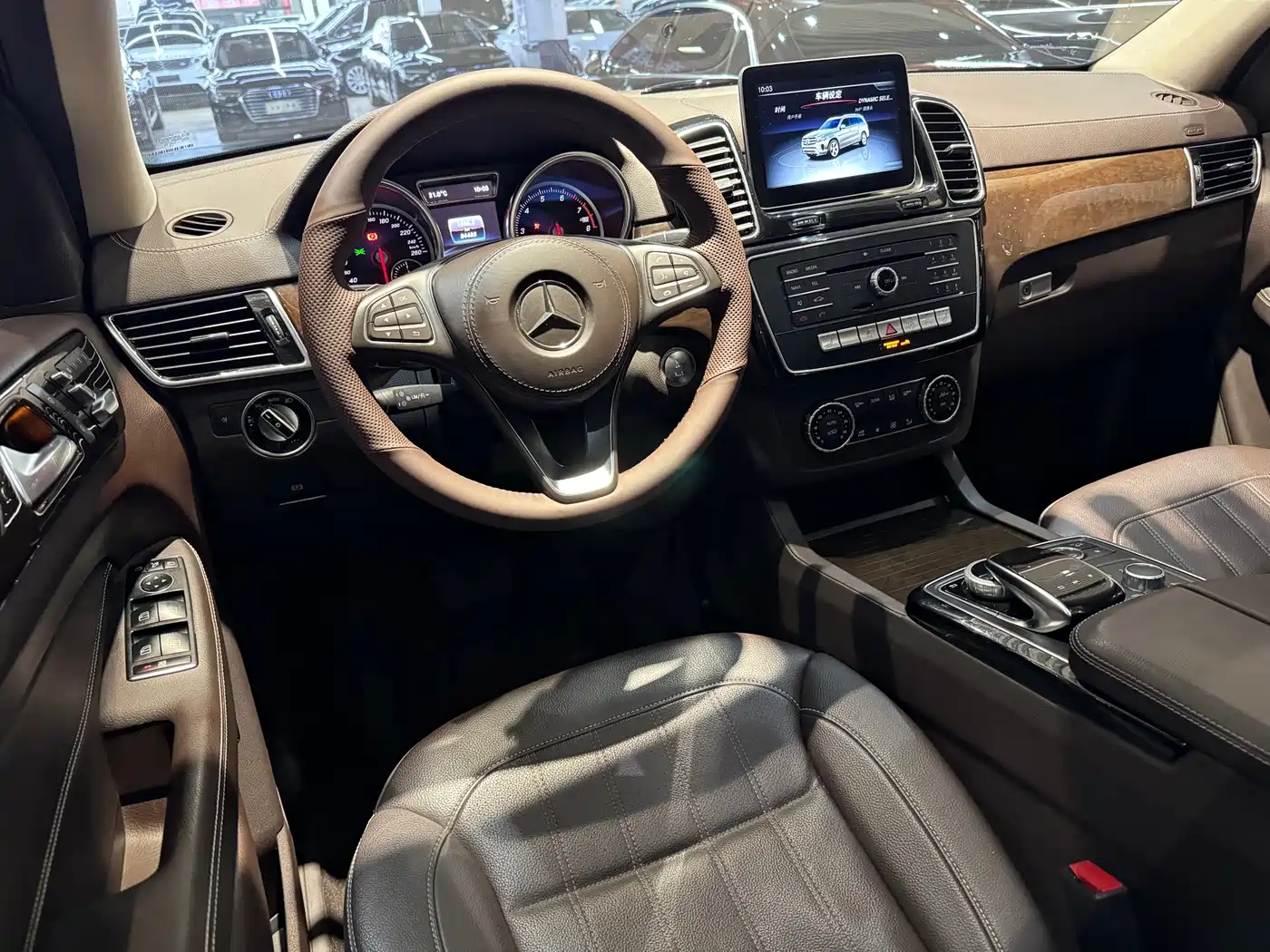 Mercedes-Benz GLS 2019 GLS 400 4MATIC Dynamic Collector's Edition фото 5