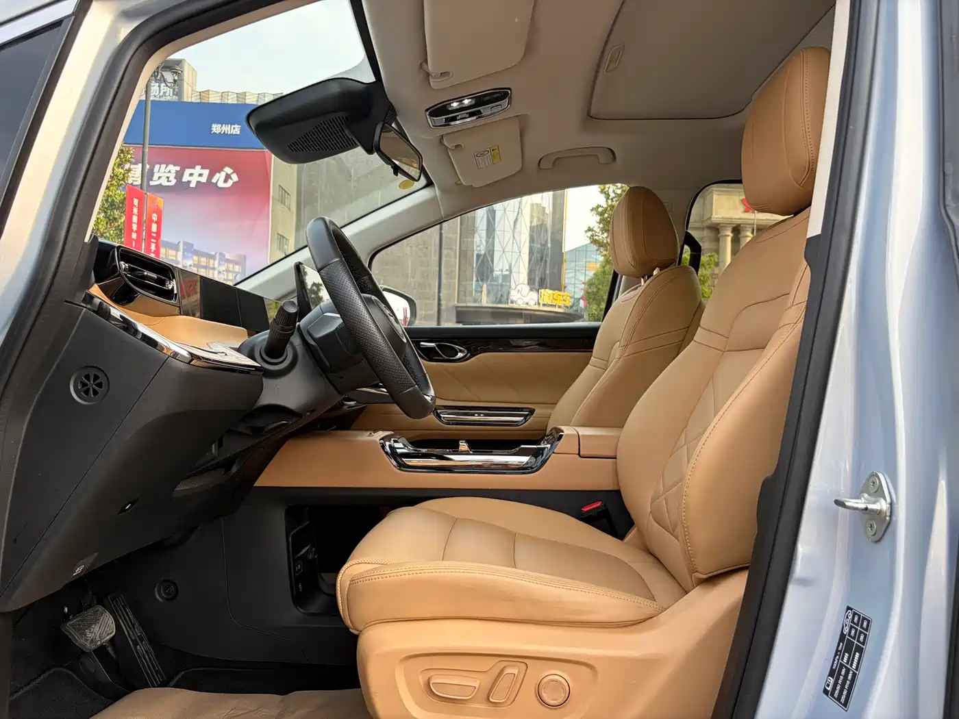 GAC Trumpchi Trumpchi E8 NEV 2024 Model 150km MAX+ фото 6