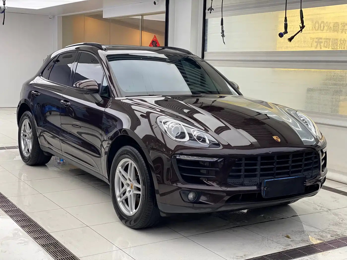 Porsche Macan 2017 Macan 2.0T фото 2