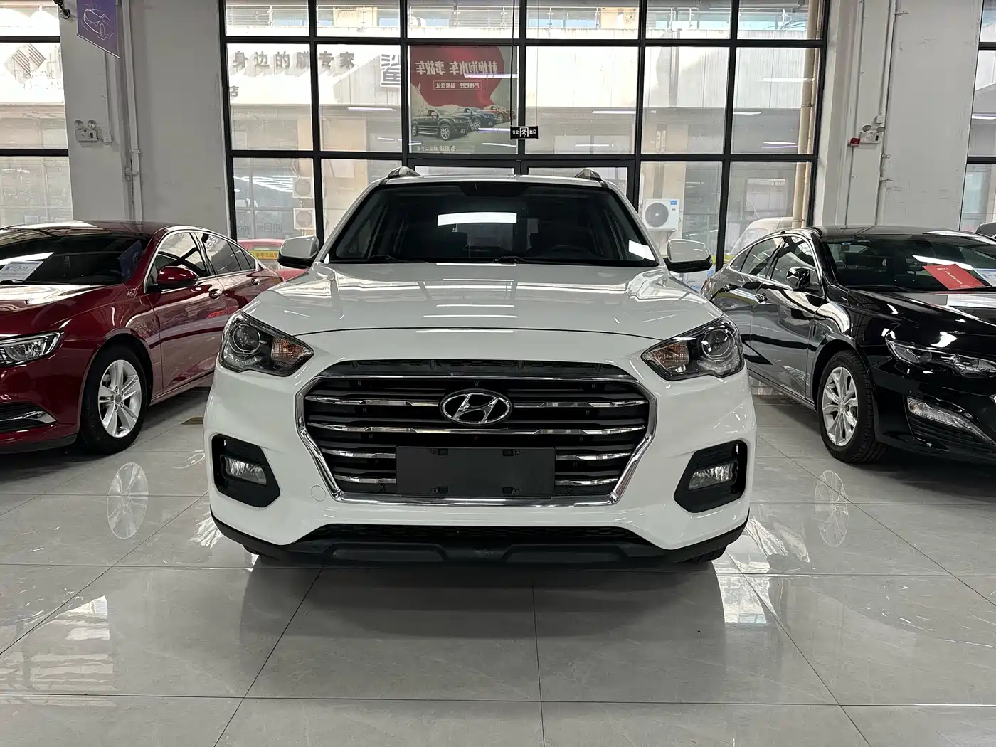 Hyundai Beijing Hyundai ix35 2019 2.0L Automatic 2WD Zhiyong·Smooth Enjoy China VI фото 2