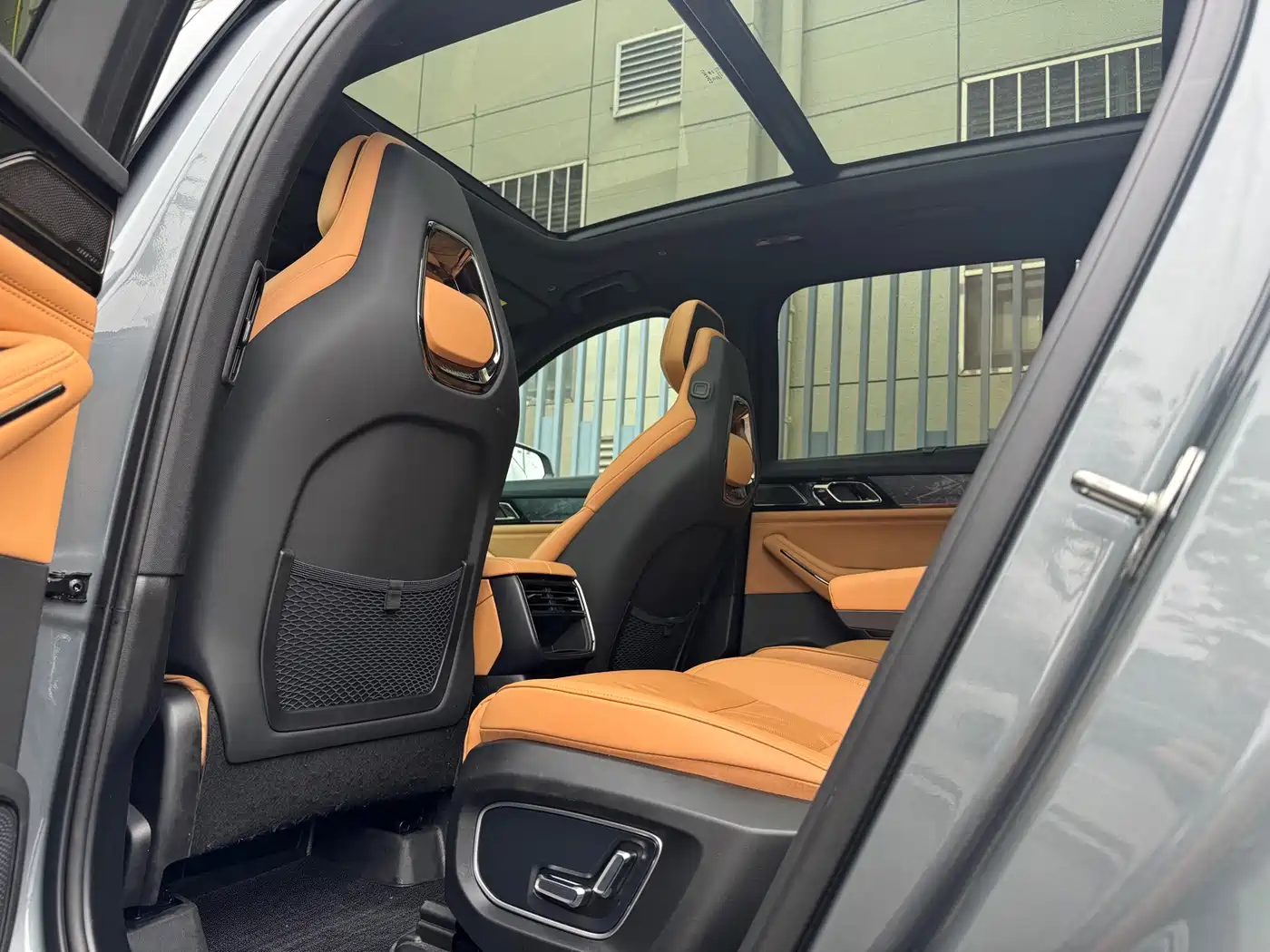 Lynk & Co 09 EM-P 2021 2.0T PHEV Halo 6-seater фото 4