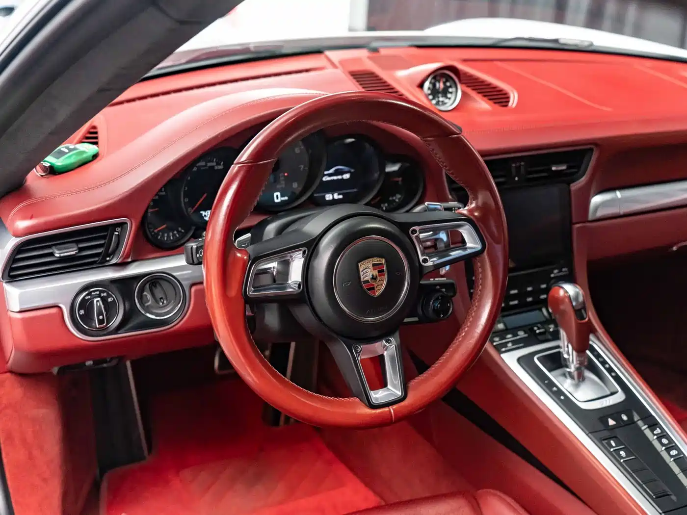 Photo 10 - Porsche 911