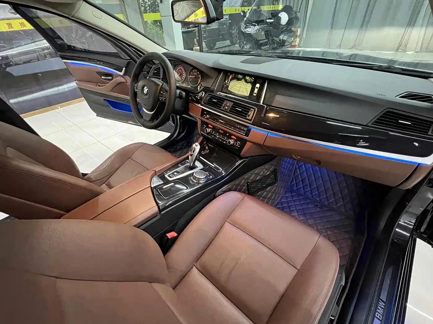 BMW 5 Series 2017 520Li Classic Edition фото 15