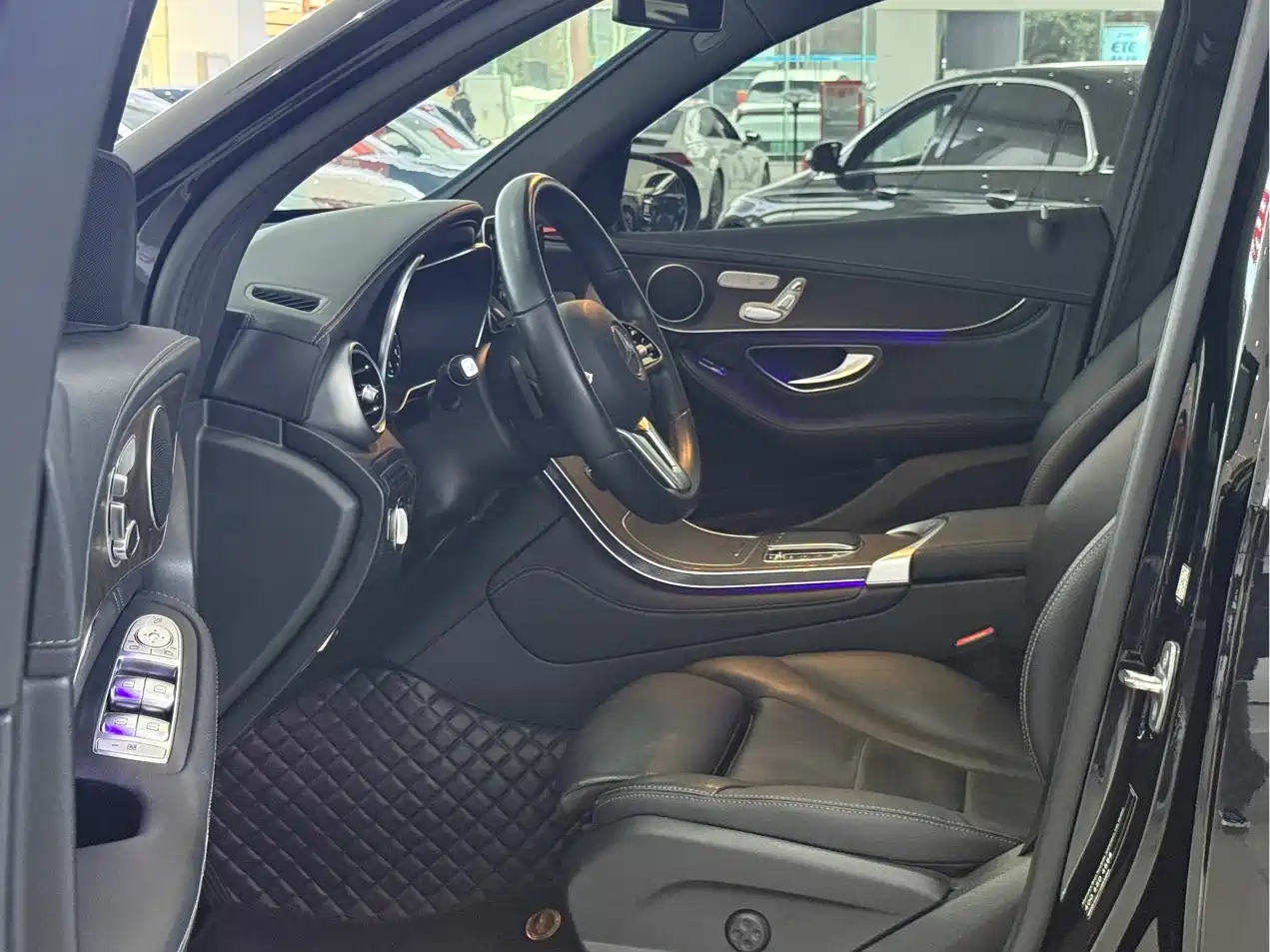 Mercedes-Benz GLC 2020 GLC 260 L 4MATIC Luxury фото 4