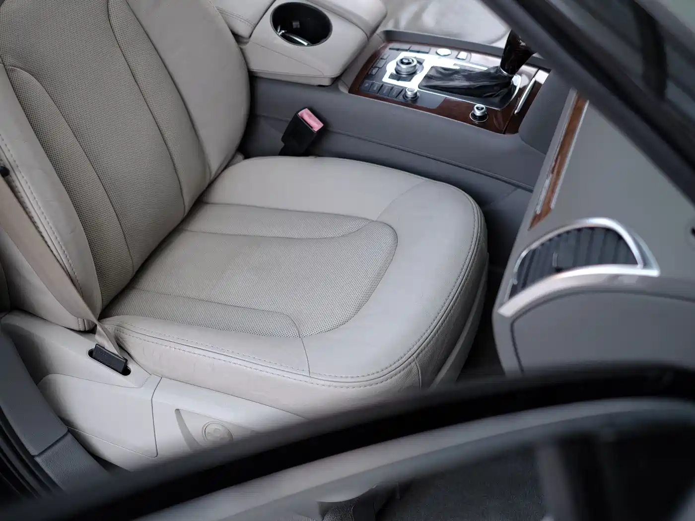 Фото 37 - Audi Q7