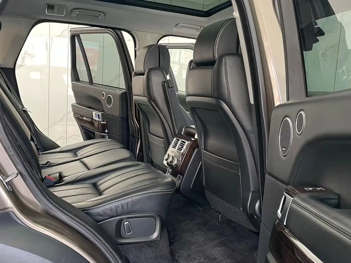 Land Rover Range Rover 2014 3.0 SC V6 Vogue фото 15