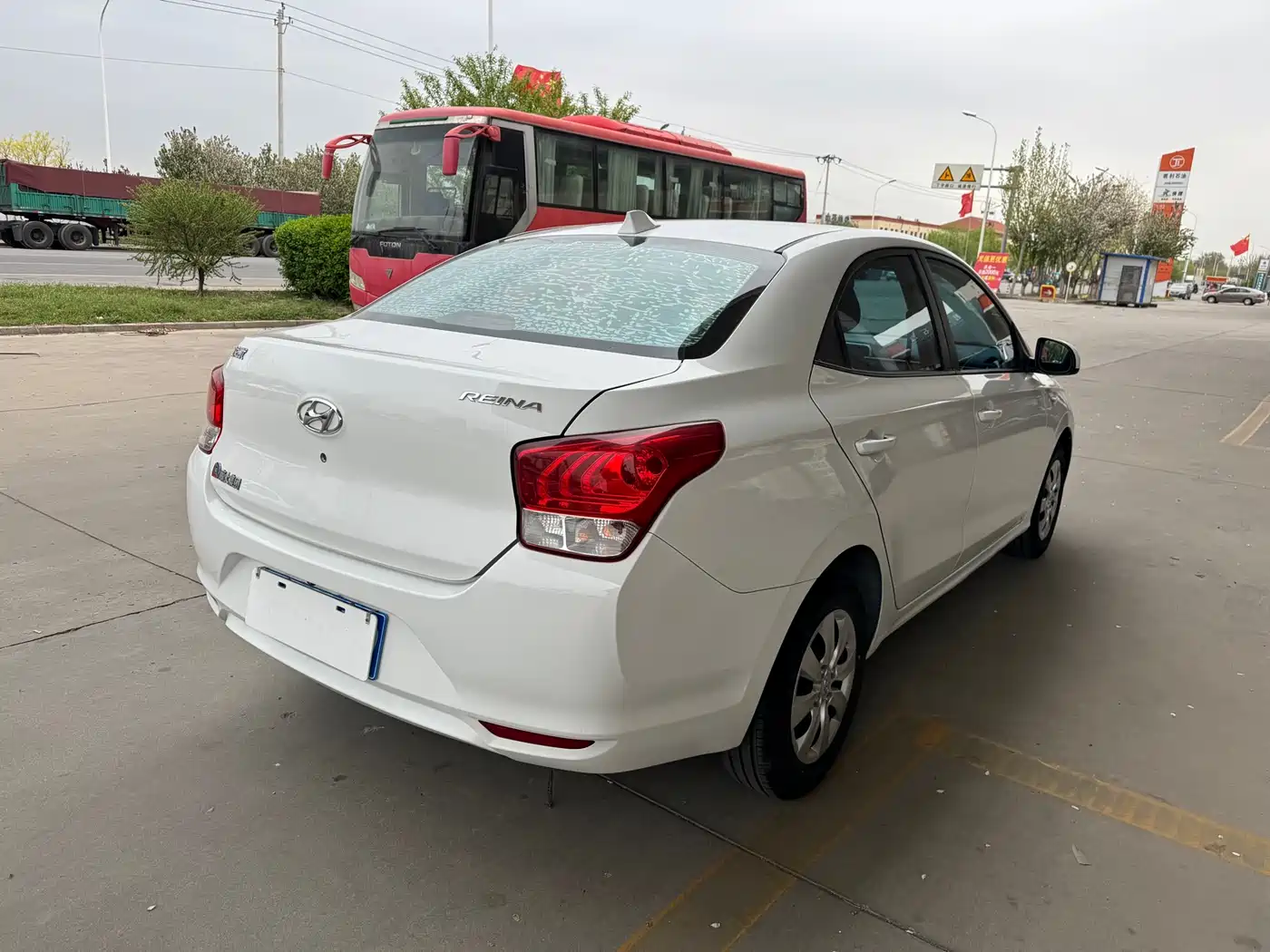 Hyundai Verna 2020 1.4L Manual GL Renewal Edition фото 11